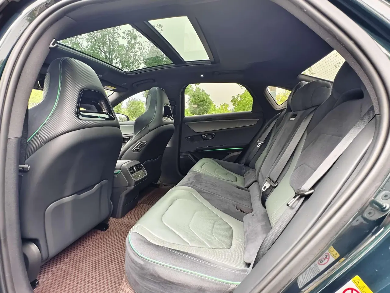 BYD 2022 Han 610KM four-wheel drive Qian Shan Cui limited edition automatic gear 6