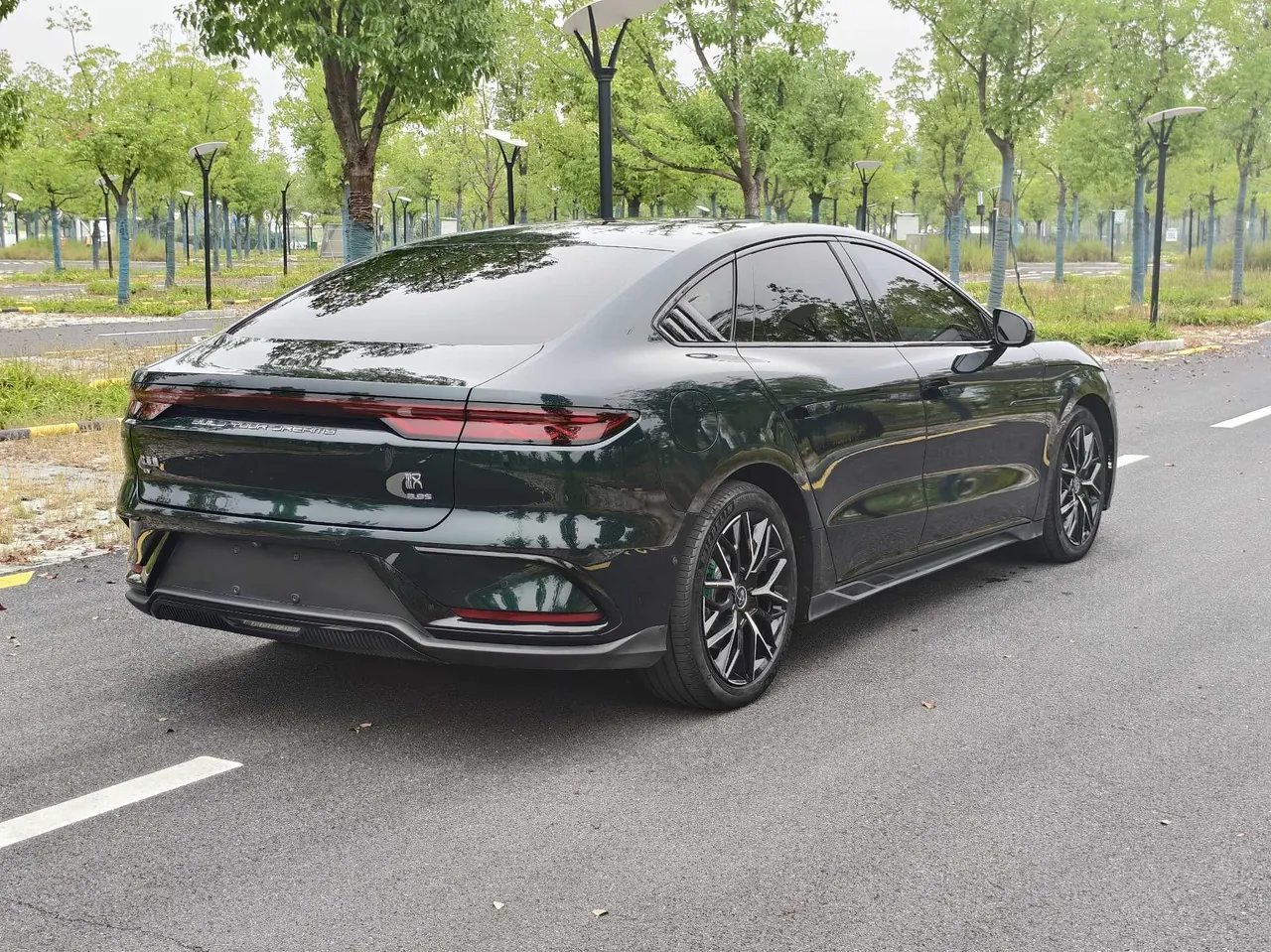BYD 2022 Han 610KM four-wheel drive Qian Shan Cui limited edition automatic gear 9