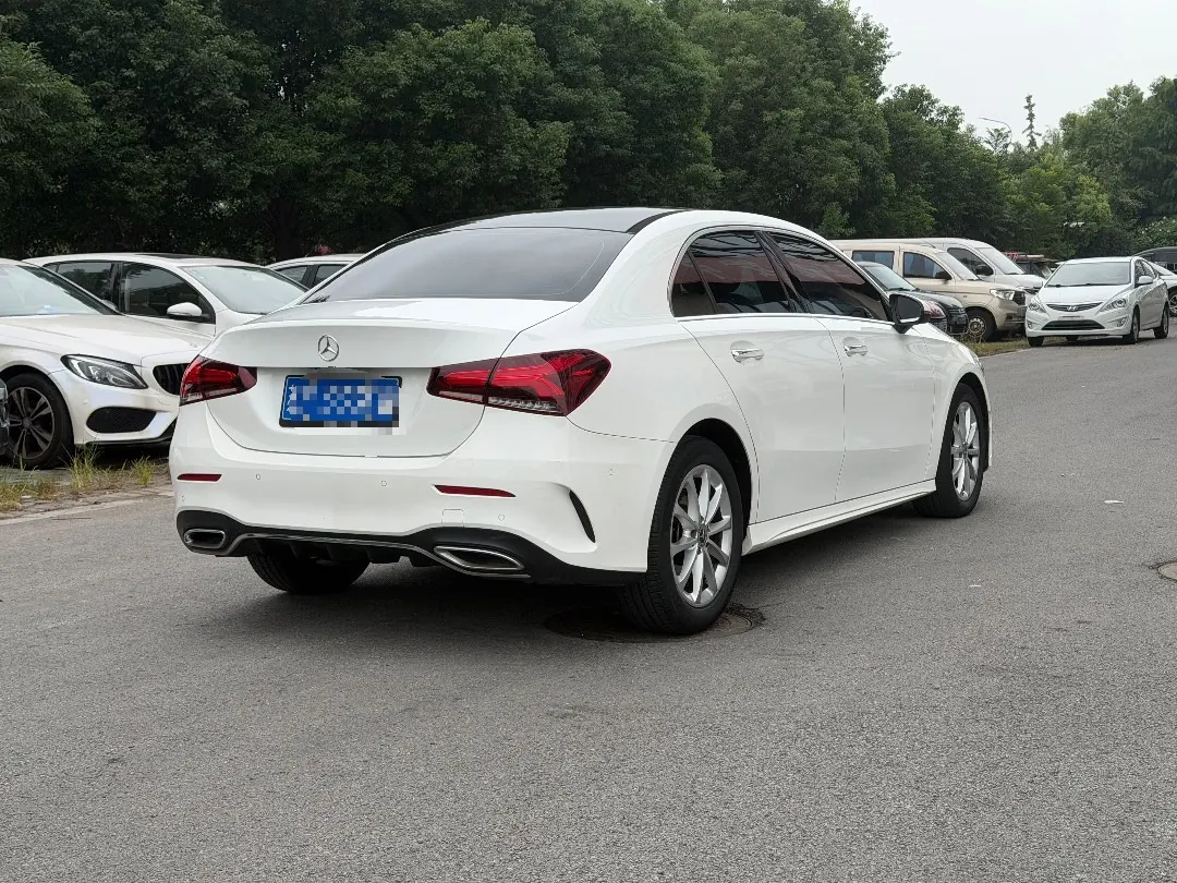 Mercedes Benz Class A 2021 A 200 L 1.3T Fashion Automatic Gear 4
