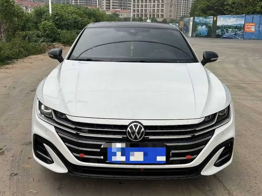 Volkswagen 2021 CC 2.0TSI 380TSI eye-catching automatic gear 2