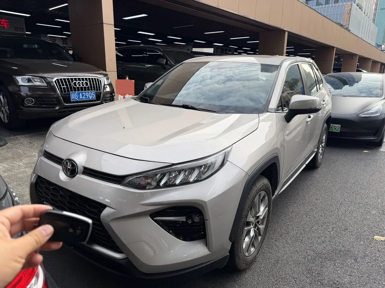 Open image lightbox: Toyota 2020 Willanda 2.0 Stepless Two-Drive Deluxe Automatic Gear