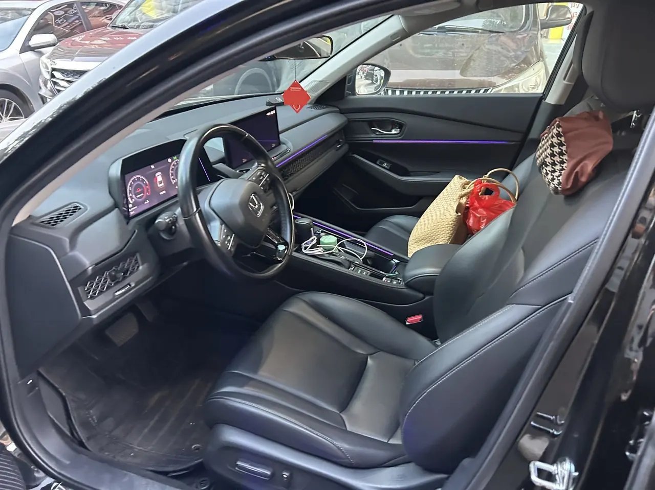 Honda 2023 11th Generation Accord 1.5T Stepless 260TURBO Deluxe Automatic Gear 4