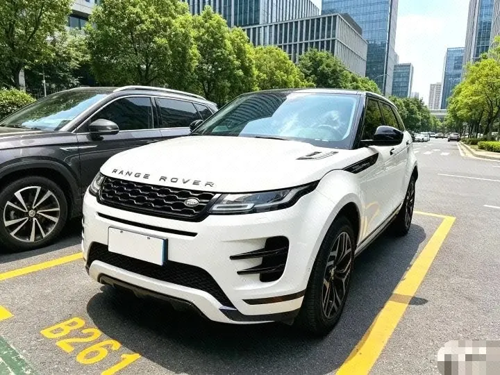 Open image lightbox: Land Rover 2021 evoque 48V 2.0T 249PS R-DYNAMIC s obsidian black sports version automatic gear