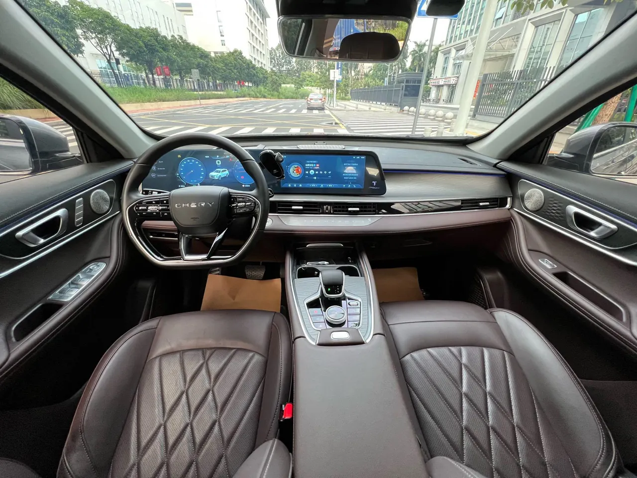 Chery 2024 Ruihu 8 PRO 2.0T 390T Champion Edition Two-wheel Drive Subut Edition 5-seat Automatic Gear 6