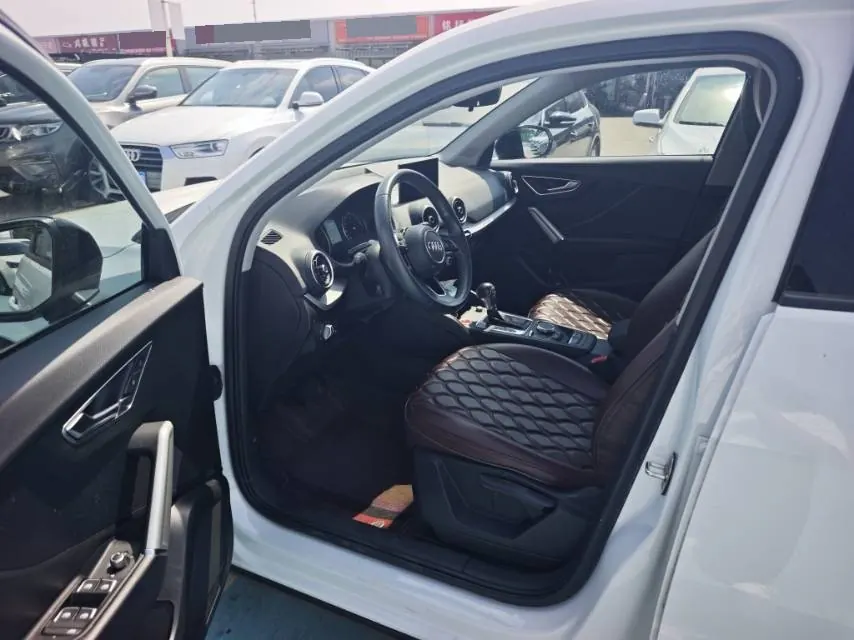 Audi 2021 Q2L 1.4TFSI 35TFSI Fashion Elegant Automatic 4