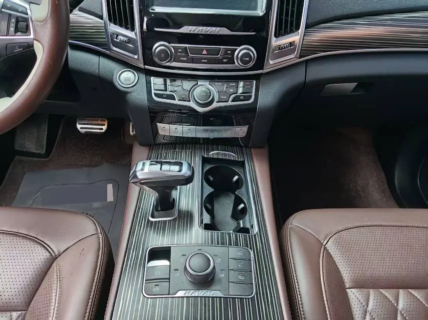Haval 2020 H9 2.0T 4-wheel drive luxury 7-seat automatic gear 7