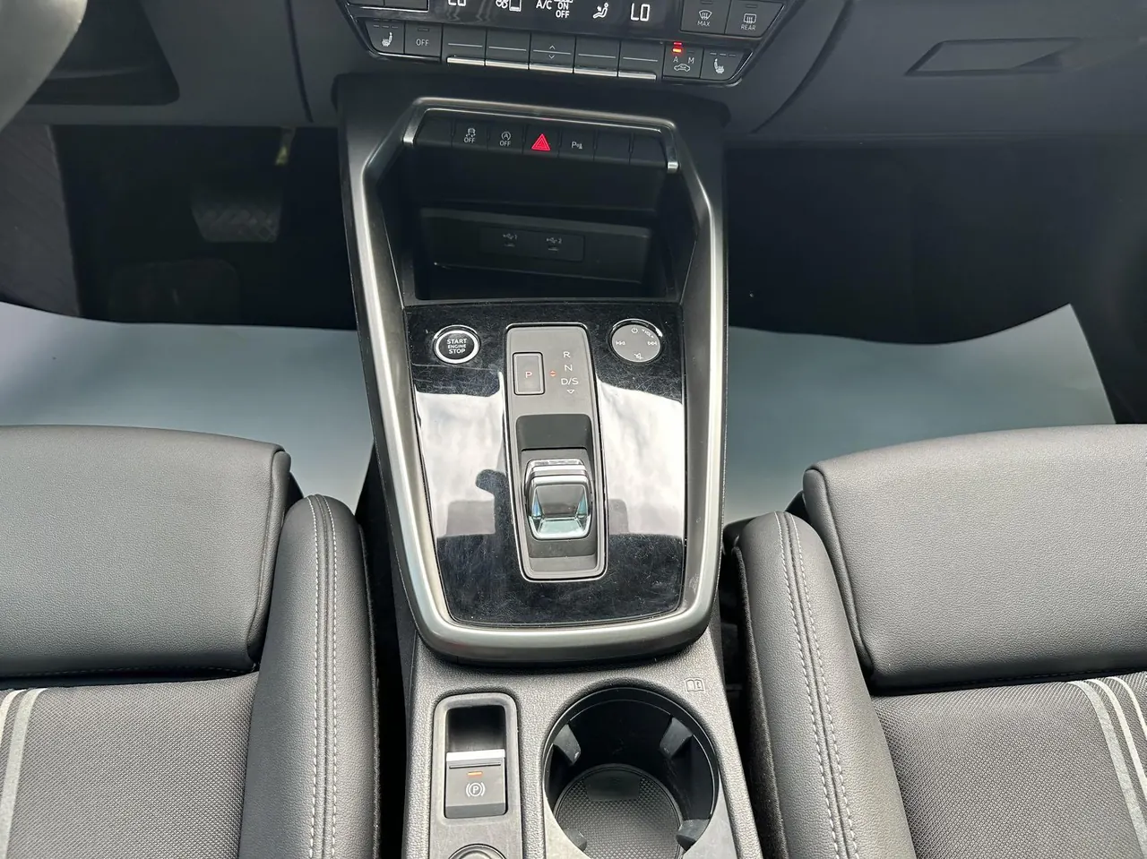 Audi 2022 A3L Limousine 1.4TFSI 35TFSI Aggressive Sports Automatic 10
