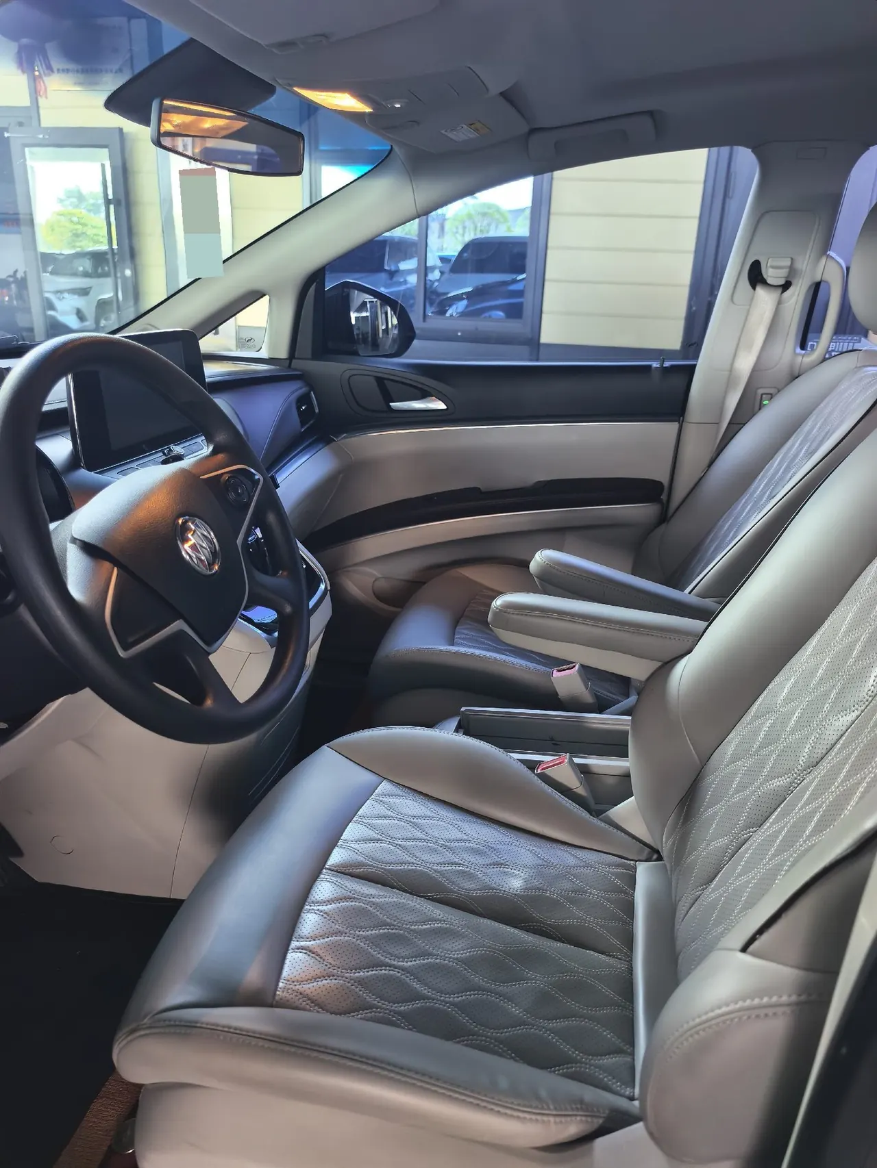 Buick 2023 GL8 Land Business Class 48V 2.0T 652T Comfortable Automatic Gear 4