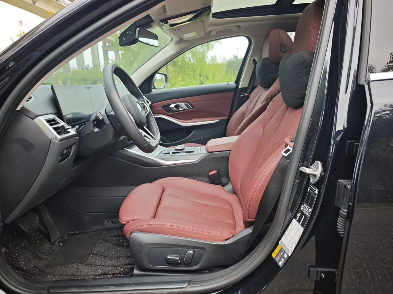 BMW 2025 i3 eDrive 35 L automatic gear 4