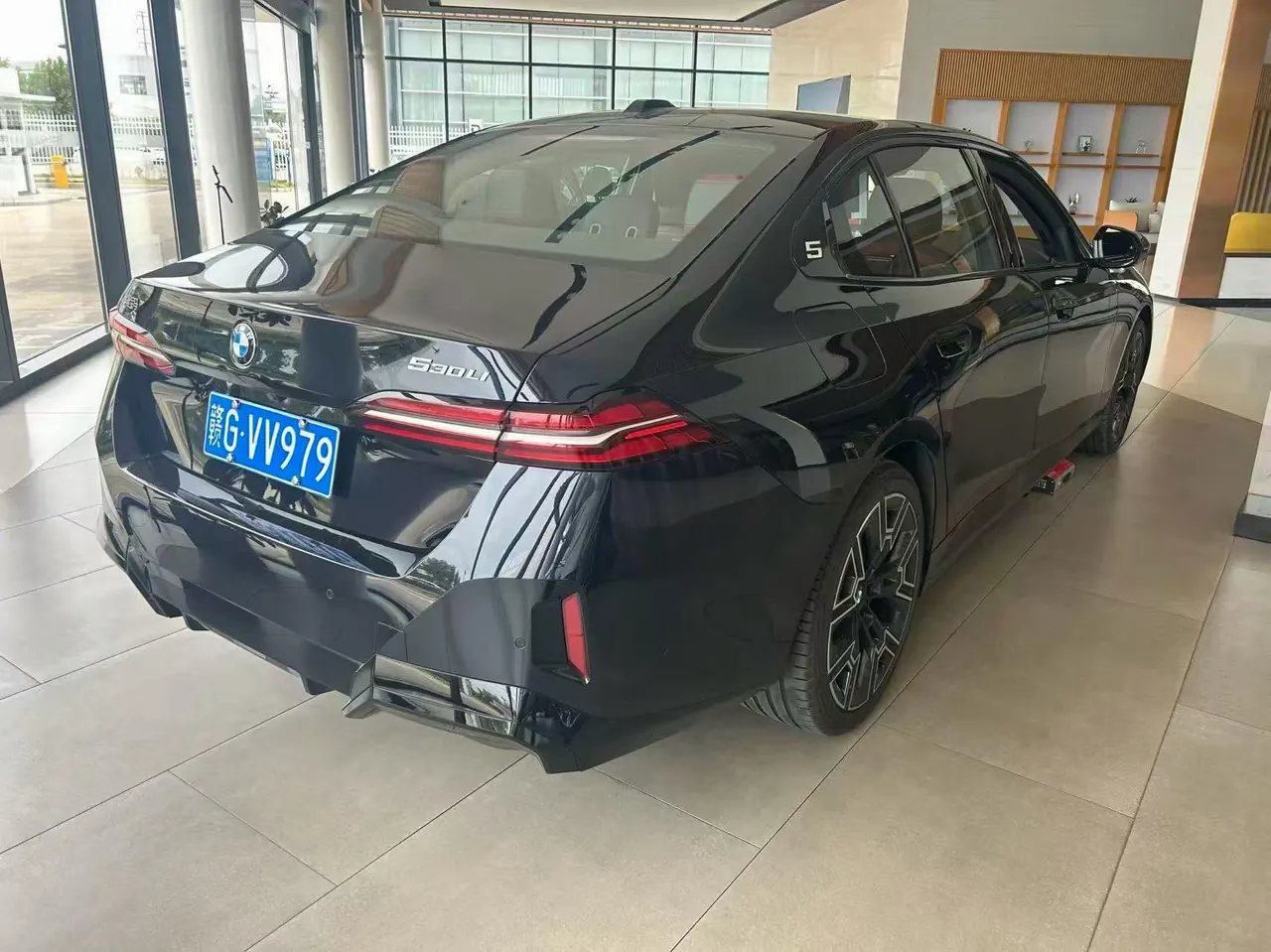 BMW 5 series 2026 530Li 48V 2.0T exclusive m sports suit automatic gear 3