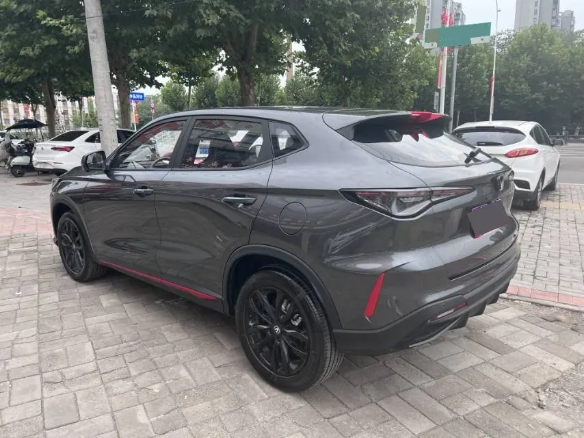 ChangAn 2025 X5 PLUS 1.5T Excellent Automatic Gear 4