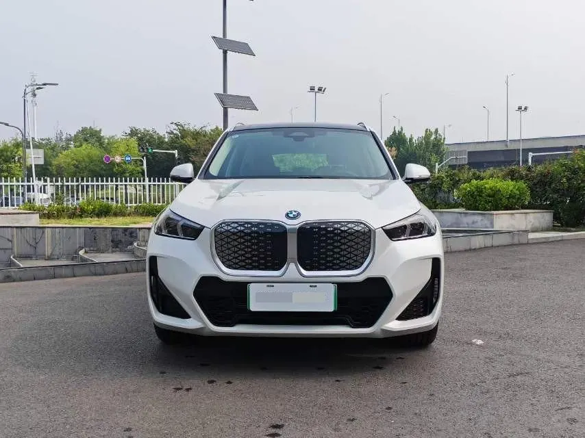 BMW 2026 iX1 eDrive25L eDrive25L m sports suit automatic gear 3