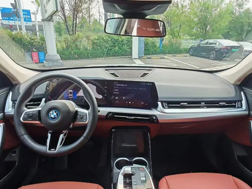 BMW 2026 iX1 eDrive25L eDrive25L m sports suit automatic gear 8