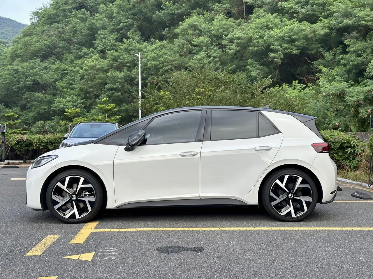 Volkswagen 2025 ID. 3 Smart Extremely Intelligent Automatic Gear 8