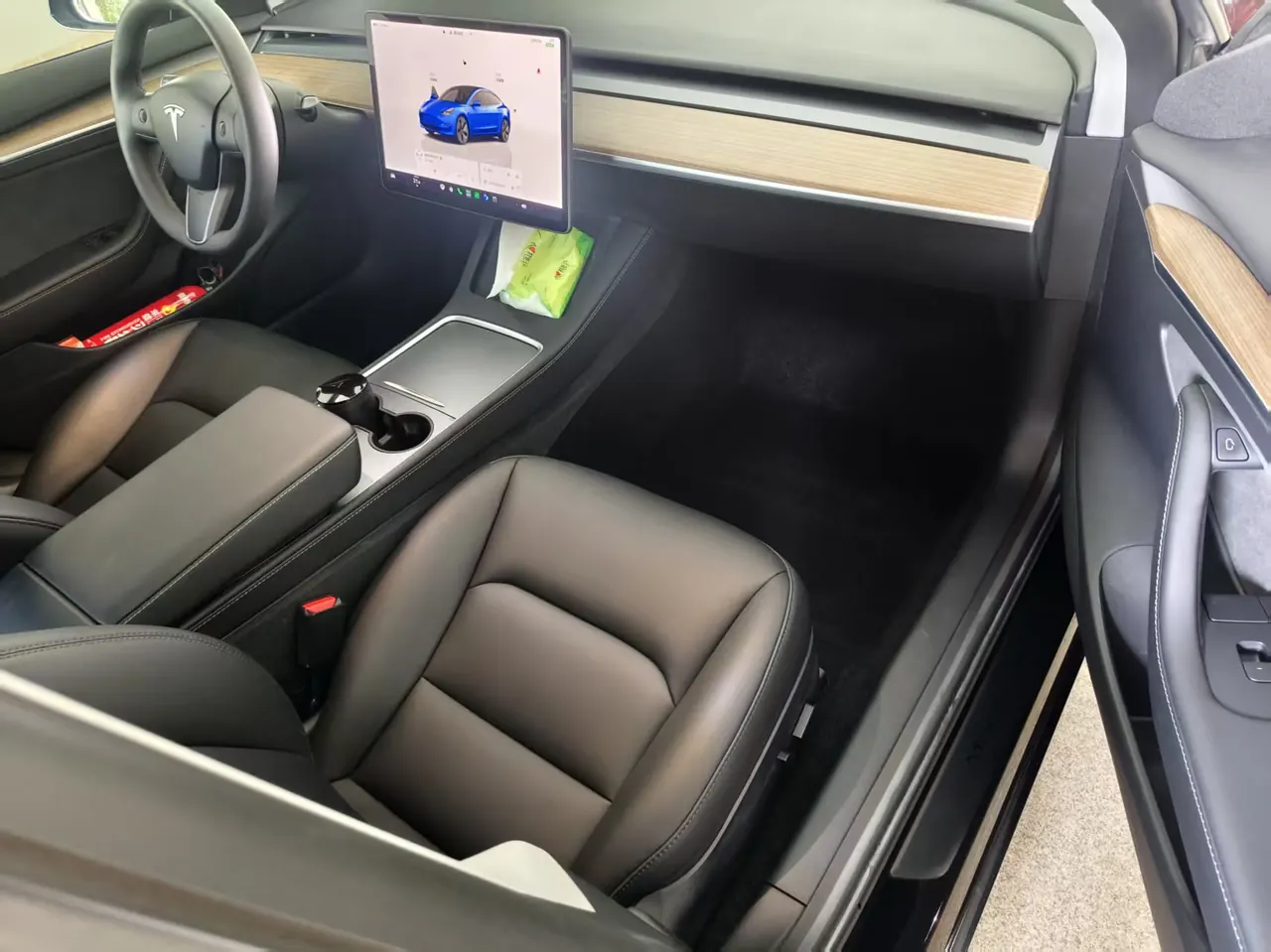 Tesla 2022 Model 3 rear-wheel drive version of automatic transmission 4