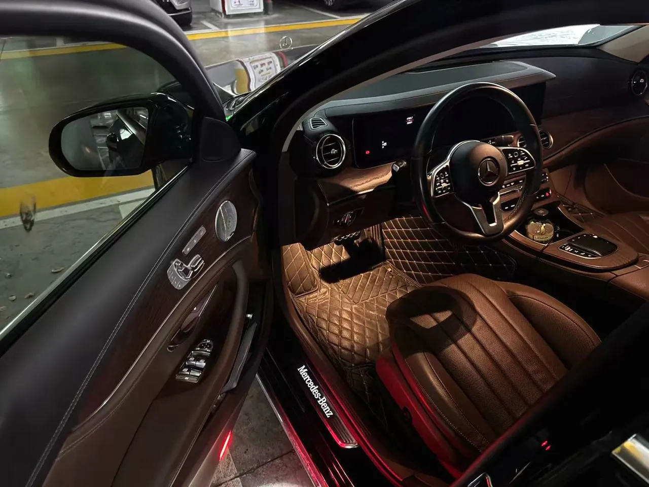 Mercedes Benz E-Class 2020 E 300 L 2.0T Special Edition (Modified) Automatic Gear 2