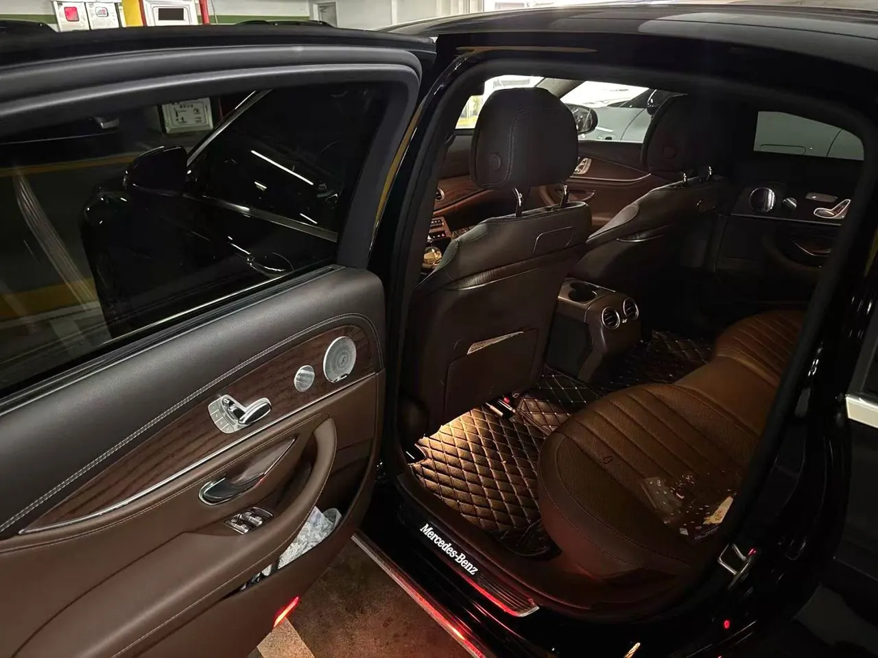 Mercedes Benz E-Class 2020 E 300 L 2.0T Special Edition (Modified) Automatic Gear 3