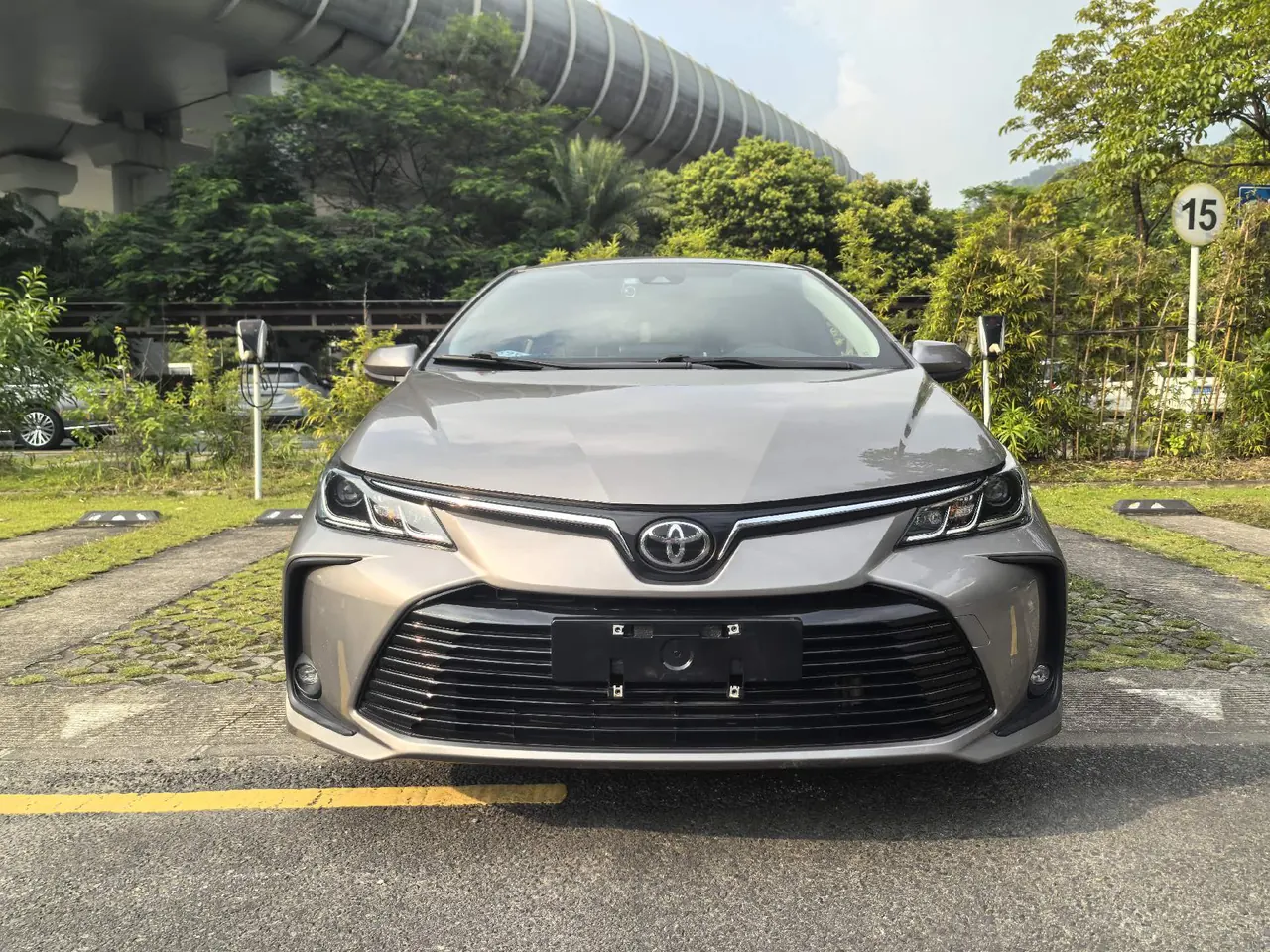 Toyota 2024 corolla 1.2T stepless elite version of automatic gear 2