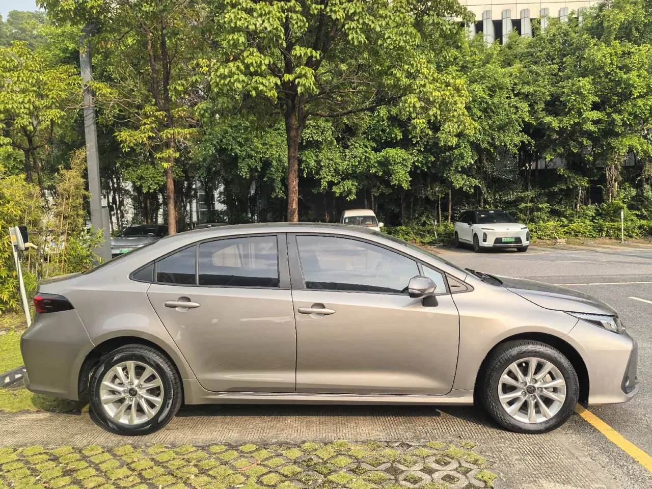 Toyota 2024 corolla 1.2T stepless elite version of automatic gear 4