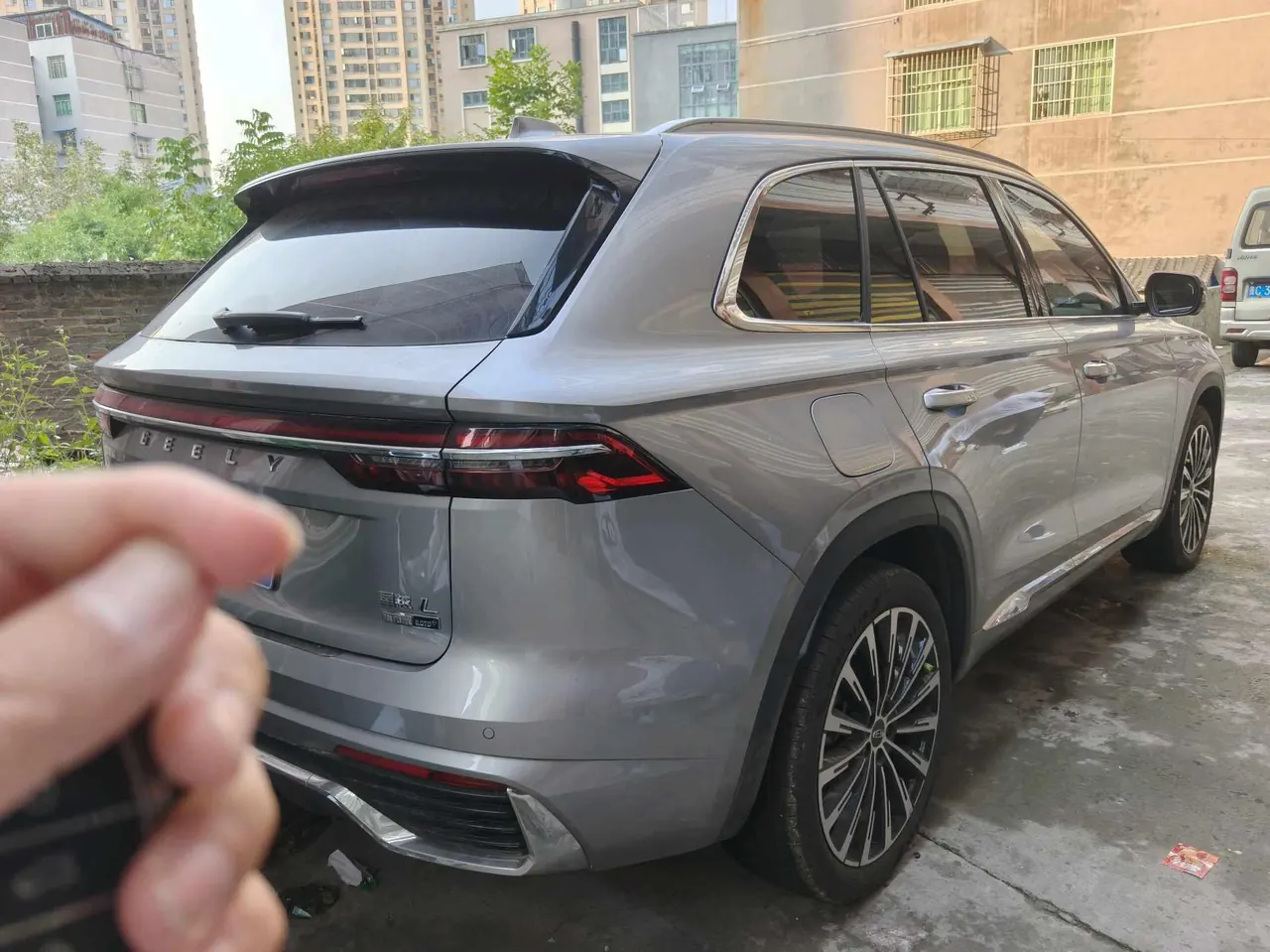 Geely 2026 XingyueL (Monjaro) 2.0TD Oriental Obsidian Edition Automatic Gear 5