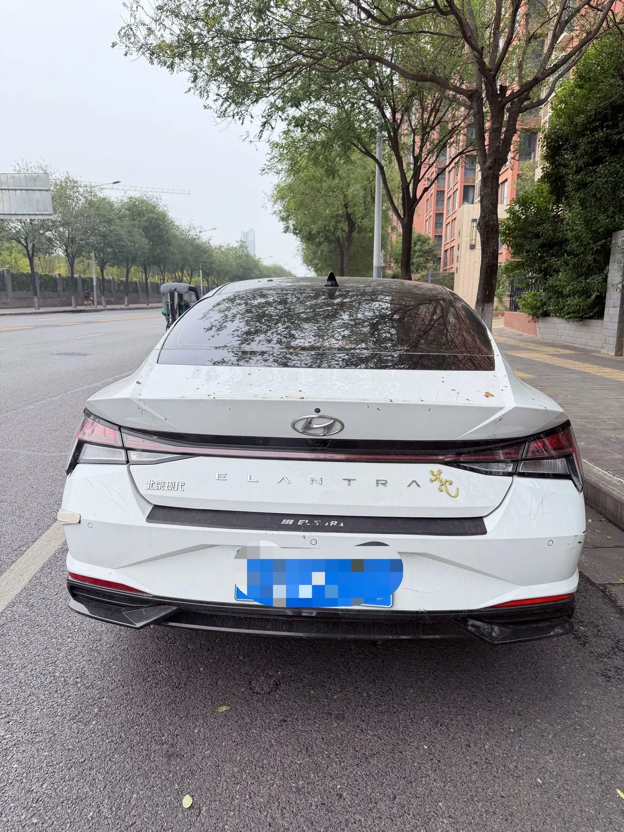 Hyundai 2021 Elantra -3-compartment 1.5 stepless LUX premium automatic gear 2