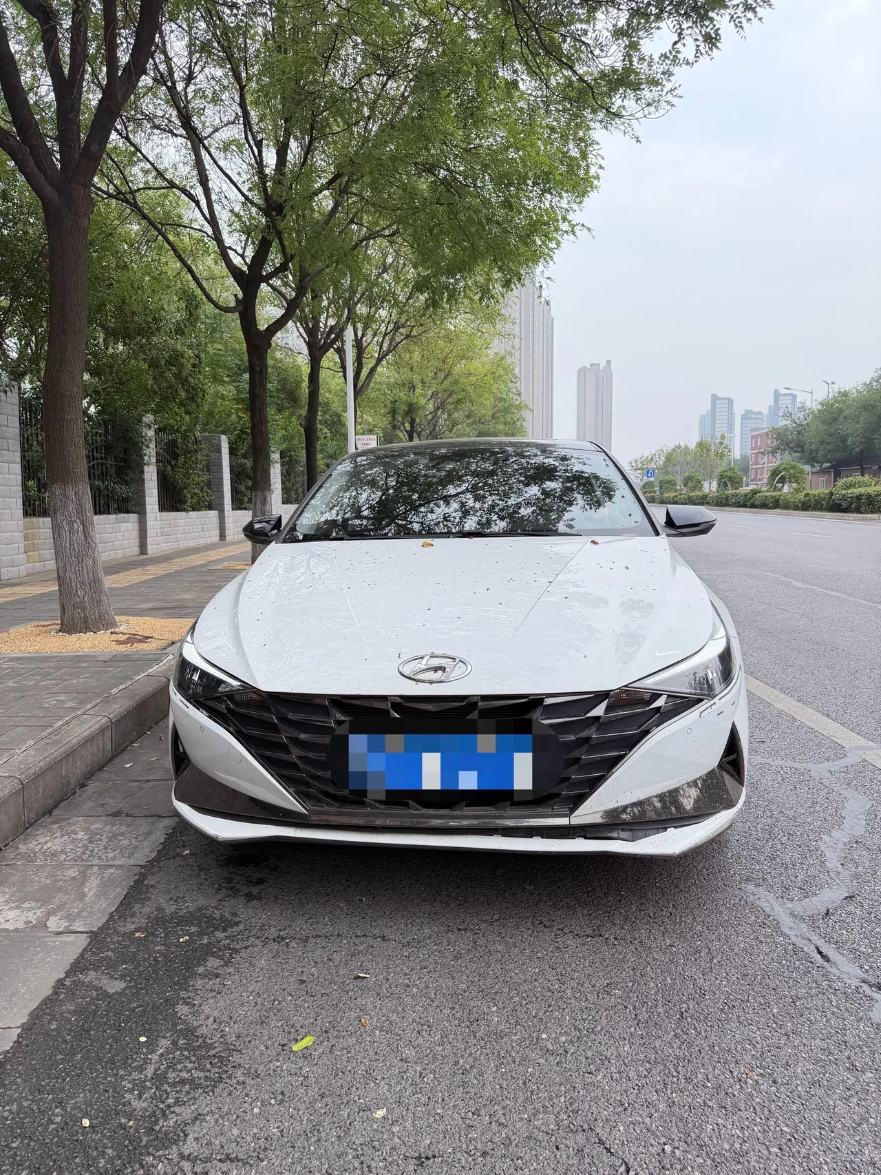 Hyundai 2021 Elantra -3-compartment 1.5 stepless LUX premium automatic gear 5