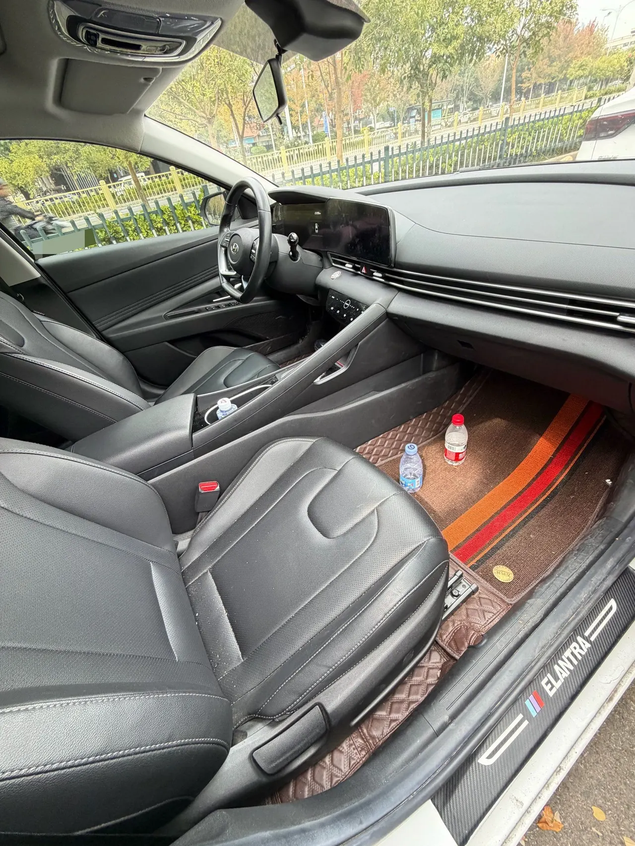 Hyundai 2021 Elantra -3-compartment 1.5 stepless LUX premium automatic gear 7