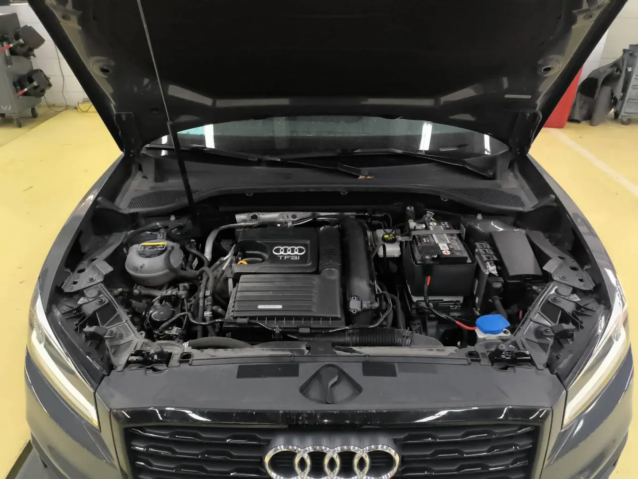 Audi 2021 Q2L 1.4TFSI 35TFSI Fashion Elegant Automatic 6