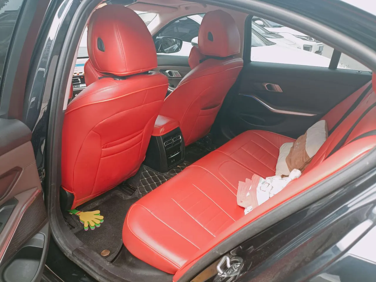 BMW 3 Series 2022 325i 2.0T M Sports Suit (Modified) Automatic Gear 3