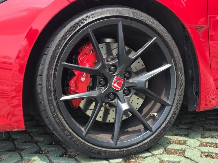 Honda Civic (Imported) 2023 Model Civic Type R 2.0T 420TURBO Manual Transmission 5