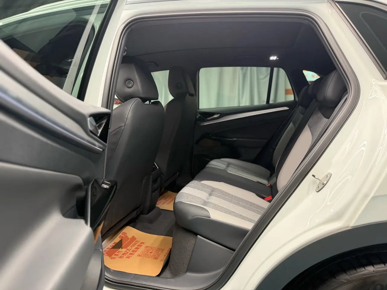Volkswagen 2025 ID. 4 CROZZ Pure Edition Automatic Transmission 5