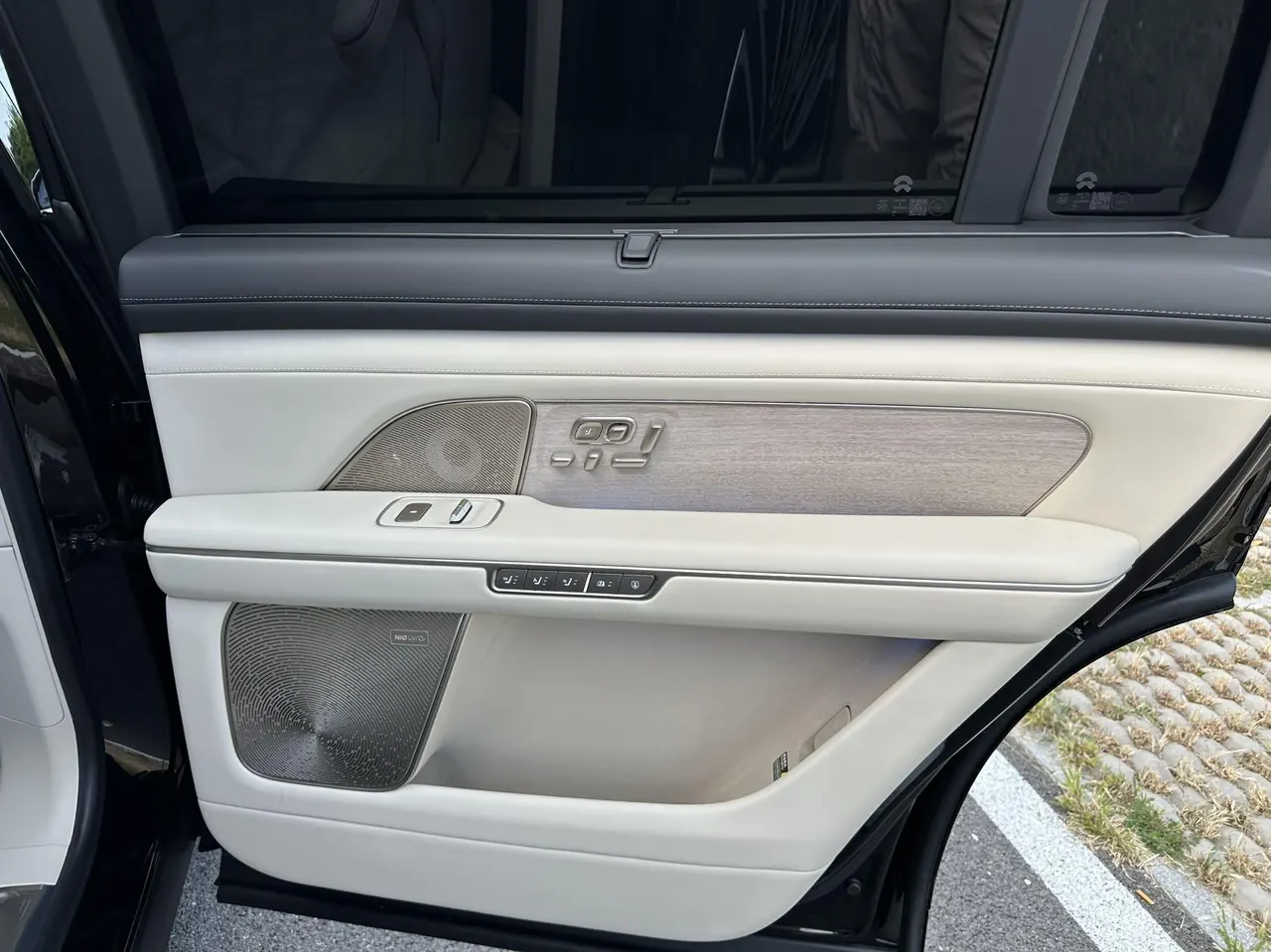 NIO 2026 ES8 6‑Seater Executive Signature Edition Automatic Transmission 16