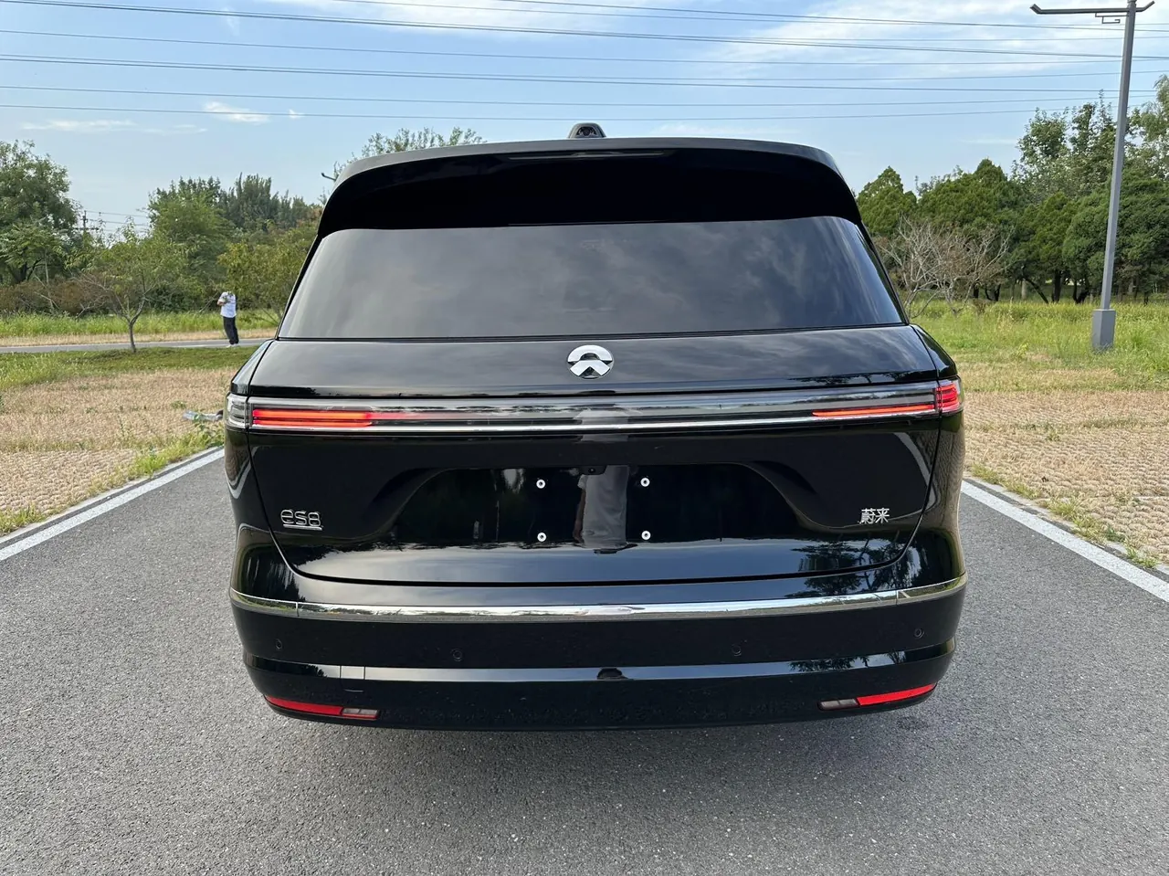 NIO 2026 ES8 6‑Seater Executive Signature Edition Automatic Transmission 5