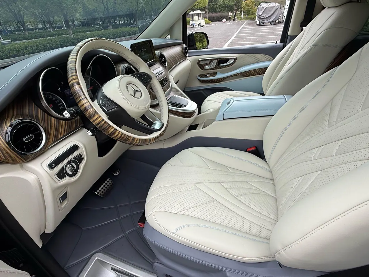Mercedes Benz Class V (Imported) 2021V 250 2.0T Automatic Gear 4
