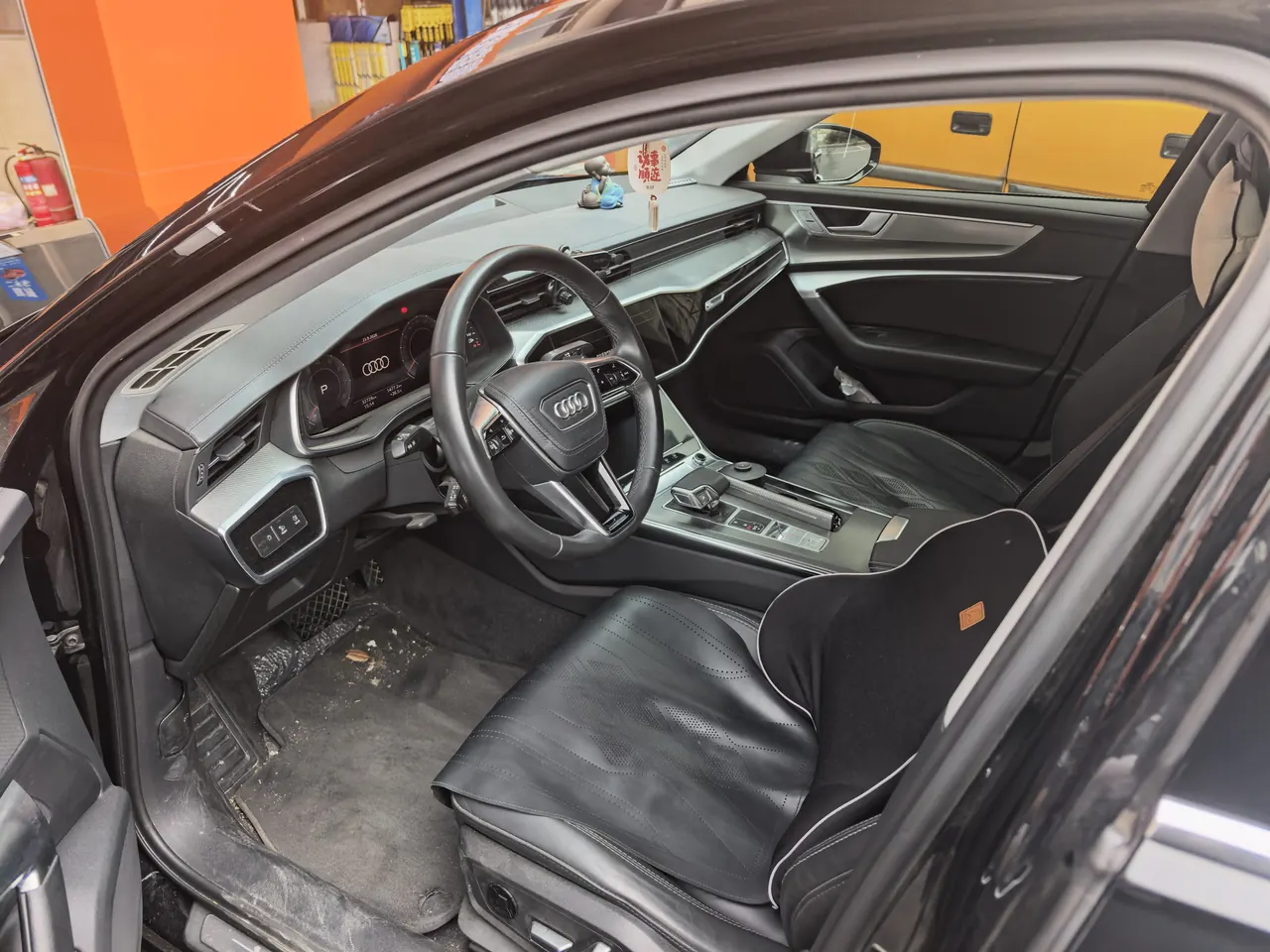 Audi 2023 A6L 2.0TFSI 45TFSI Zhenzhiya Automatic Gear 2