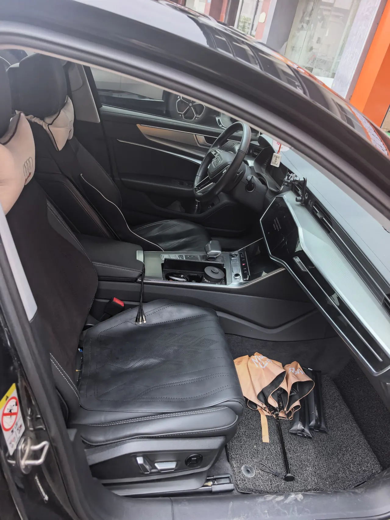 Audi 2023 A6L 2.0TFSI 45TFSI Zhenzhiya Automatic Gear 3