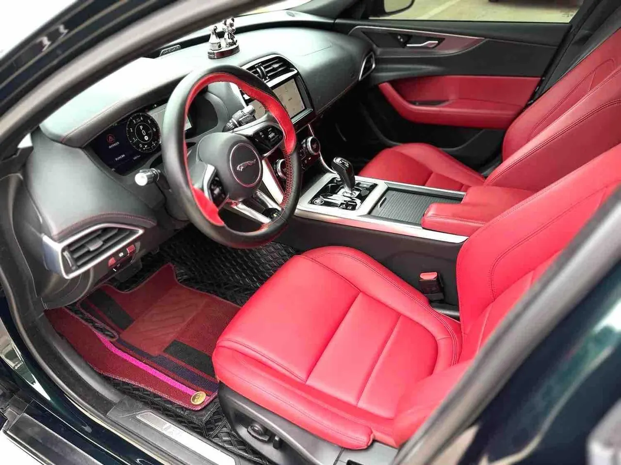 Jaguar 2021 XEL 2.0T 250PS R-DYNAMIC S Enterprising Sports Edition Automatic Gear 11