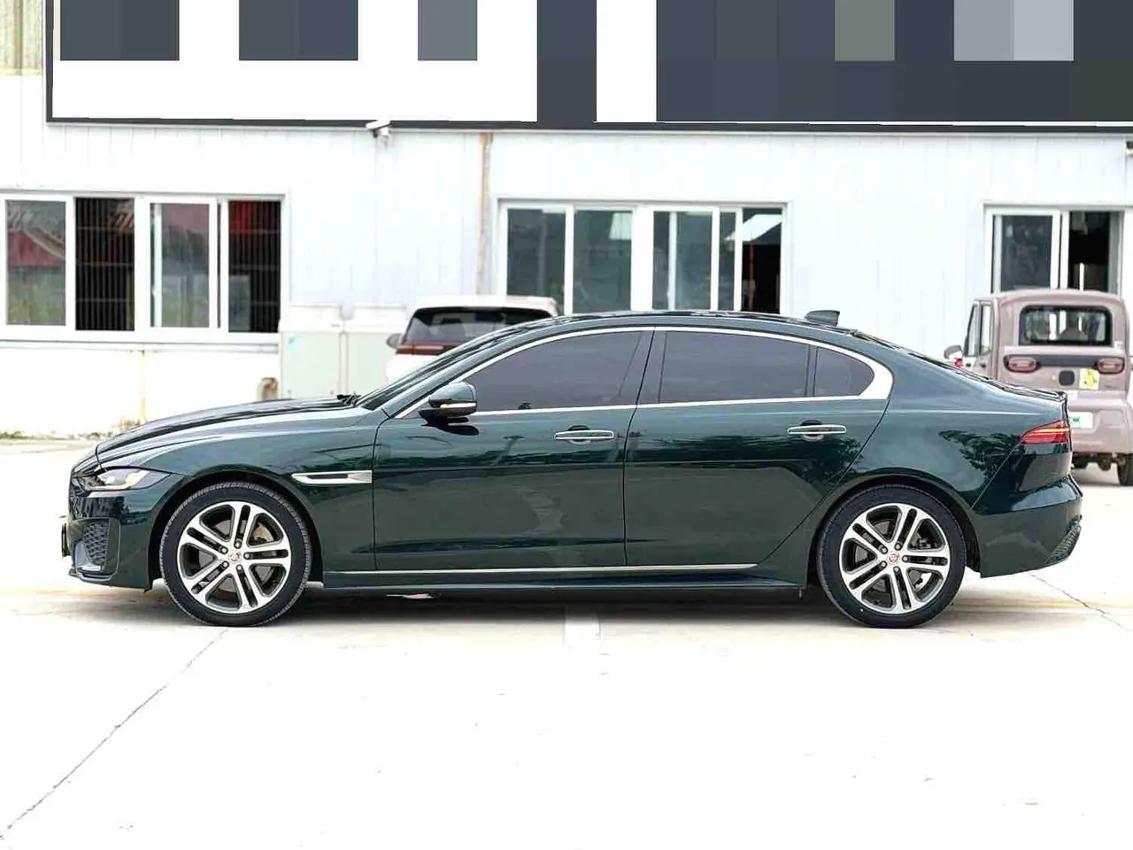 Jaguar 2021 XEL 2.0T 250PS R-DYNAMIC S Enterprising Sports Edition Automatic Gear 2