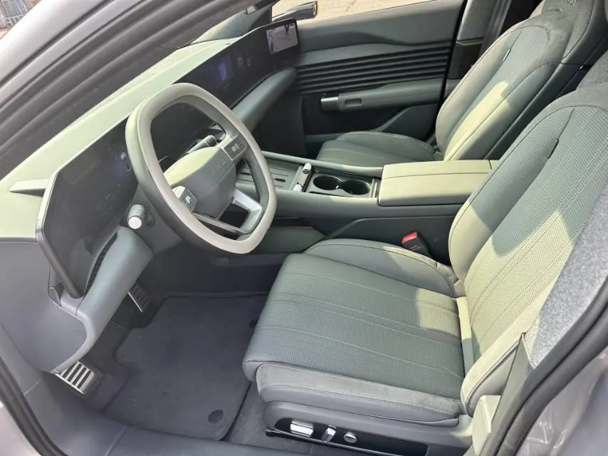 AUDI 2026 E5 Sportback Pioneer Plus Automatic 4