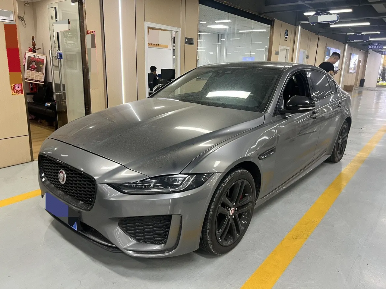 打开图片灯箱:Jaguar 2020 XEL 2.0T 200PS R-DYNAMIC S Enterprising Sports Edition Automatic Gear
