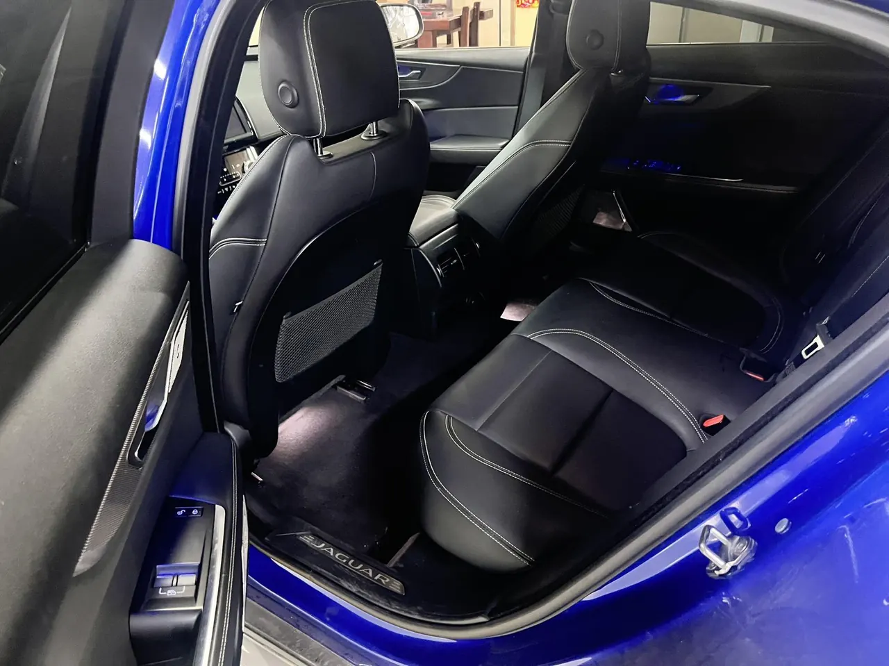 Jaguar 2020 XEL 2.0T 200PS R-DYNAMIC S Enterprising Sports Edition Automatic Gear 3