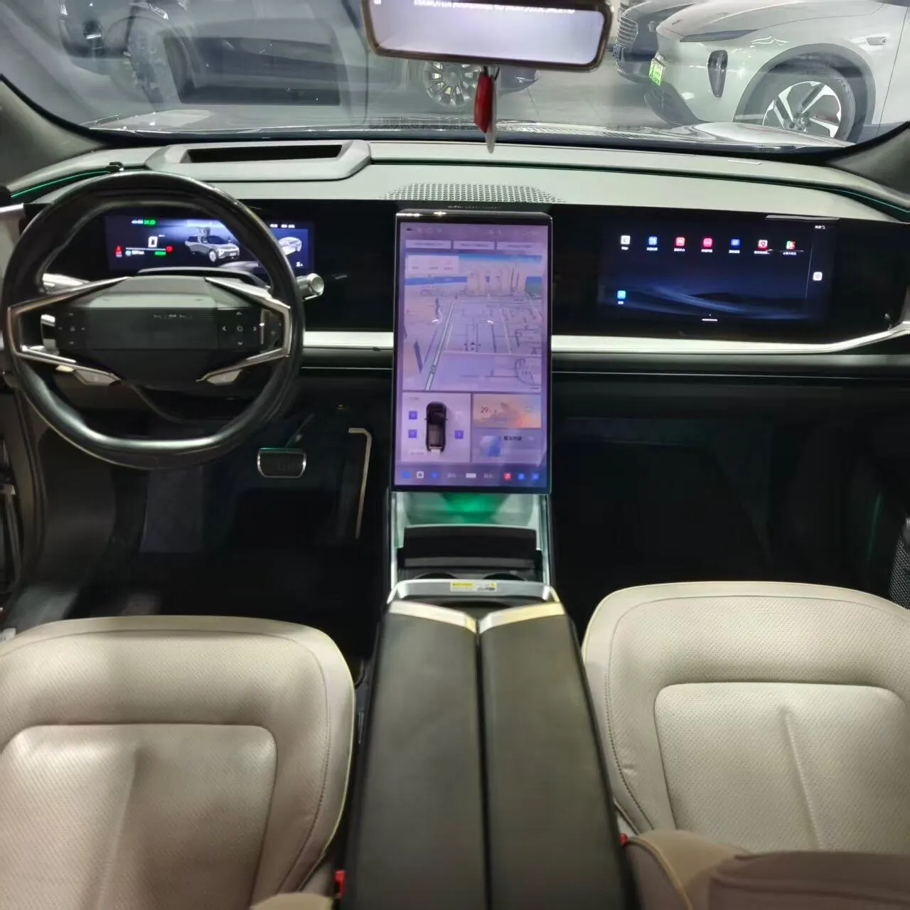 HiPhi 2023 HiPhi Y 560km Elite Automatic Gear 7
