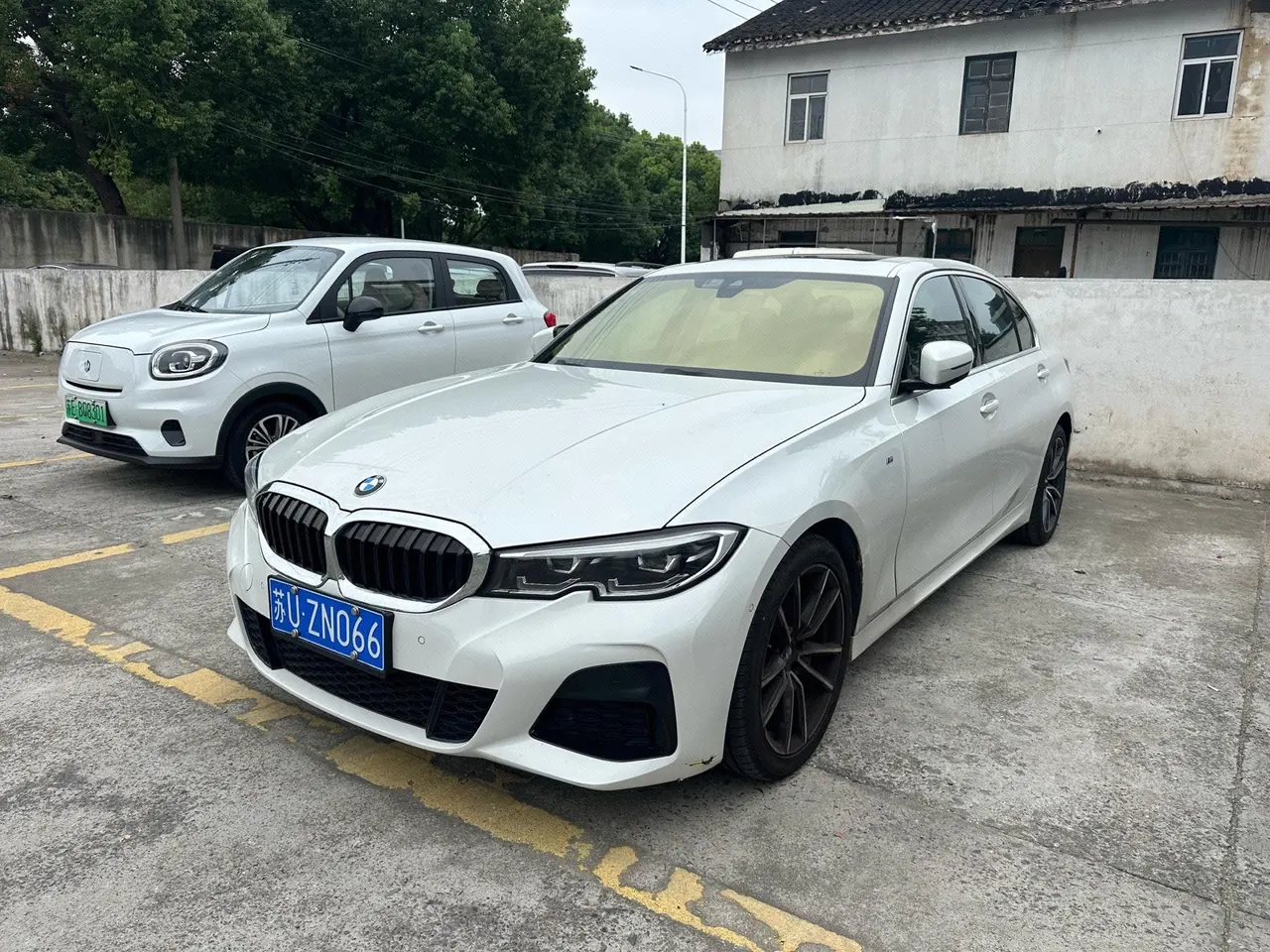 Open image lightbox: BMW 3 Series 2020 325Li 2.0T M Sports Suit Automatic Gear