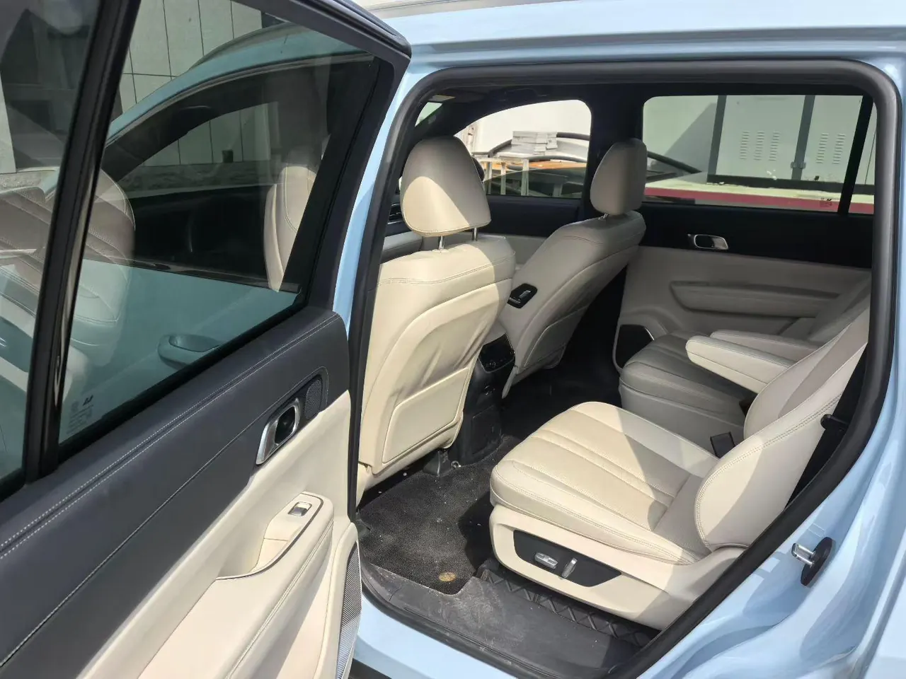 Li 2020 ONE 1.2T extended range 6-seat automatic gear 4