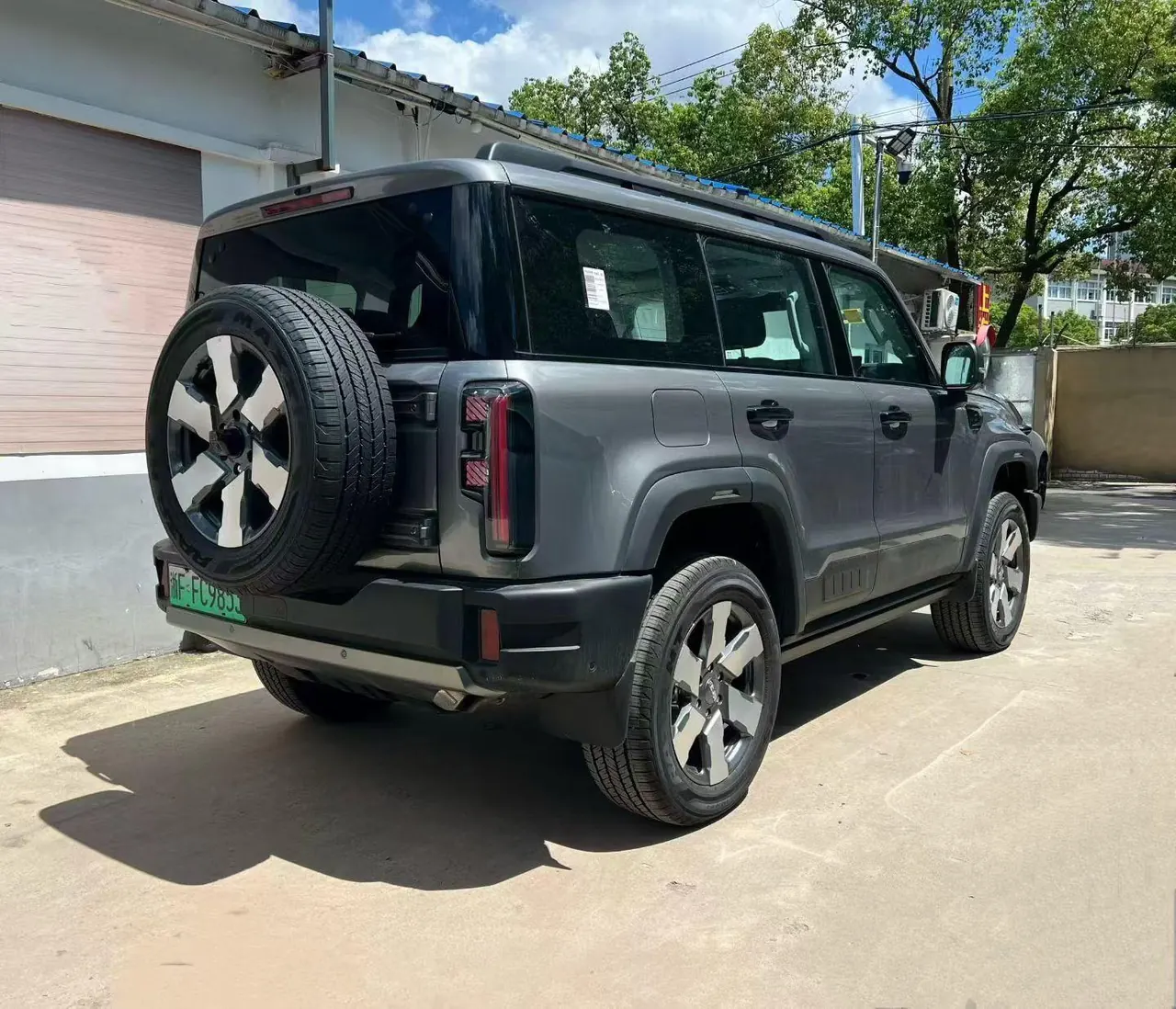 Beijing 2025 BJ40e Standard Edition Automatic 2