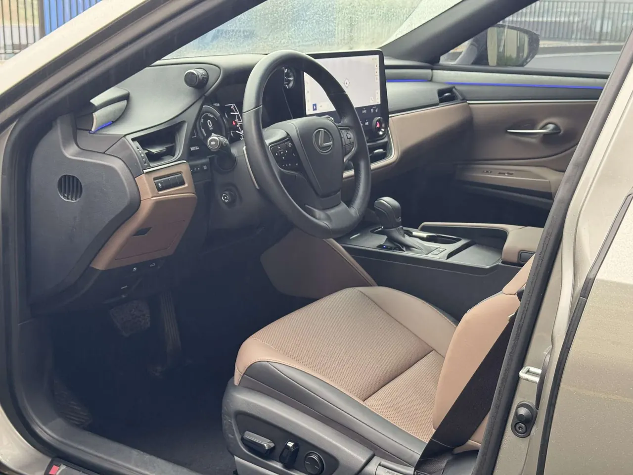 Lexus ES (Imported) 2025 ES300h 2.5 Stepless Premium Edition Automatic Gear 3