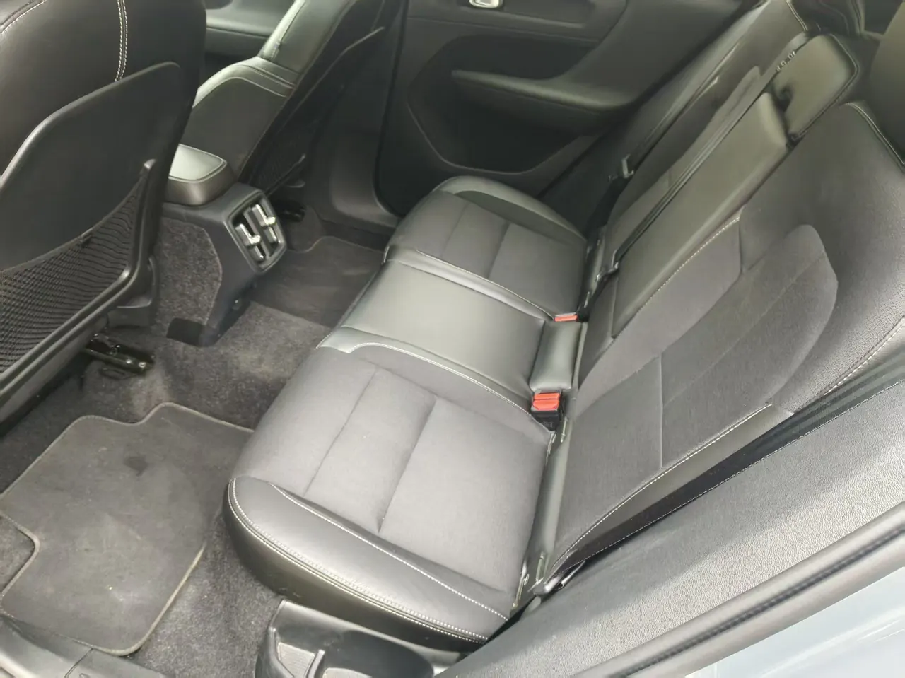 Volvo 2020 XC40 1.5T T3 Smart Fashion Edition Automatic Gear 4