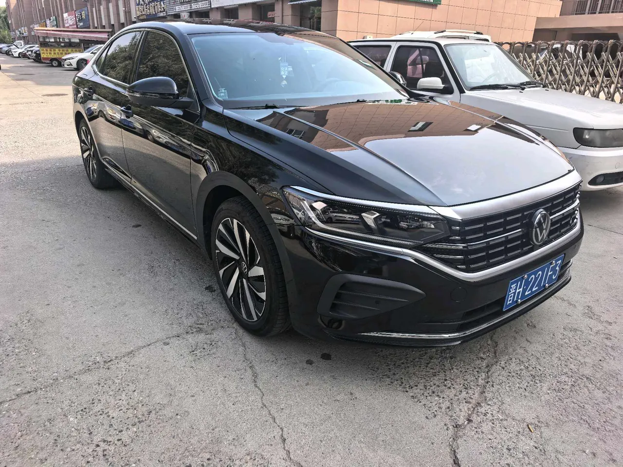 Volkswagen 2025 Passat 2.0TSI 380TSI Subut Longteng Edition Automatic Gear 4