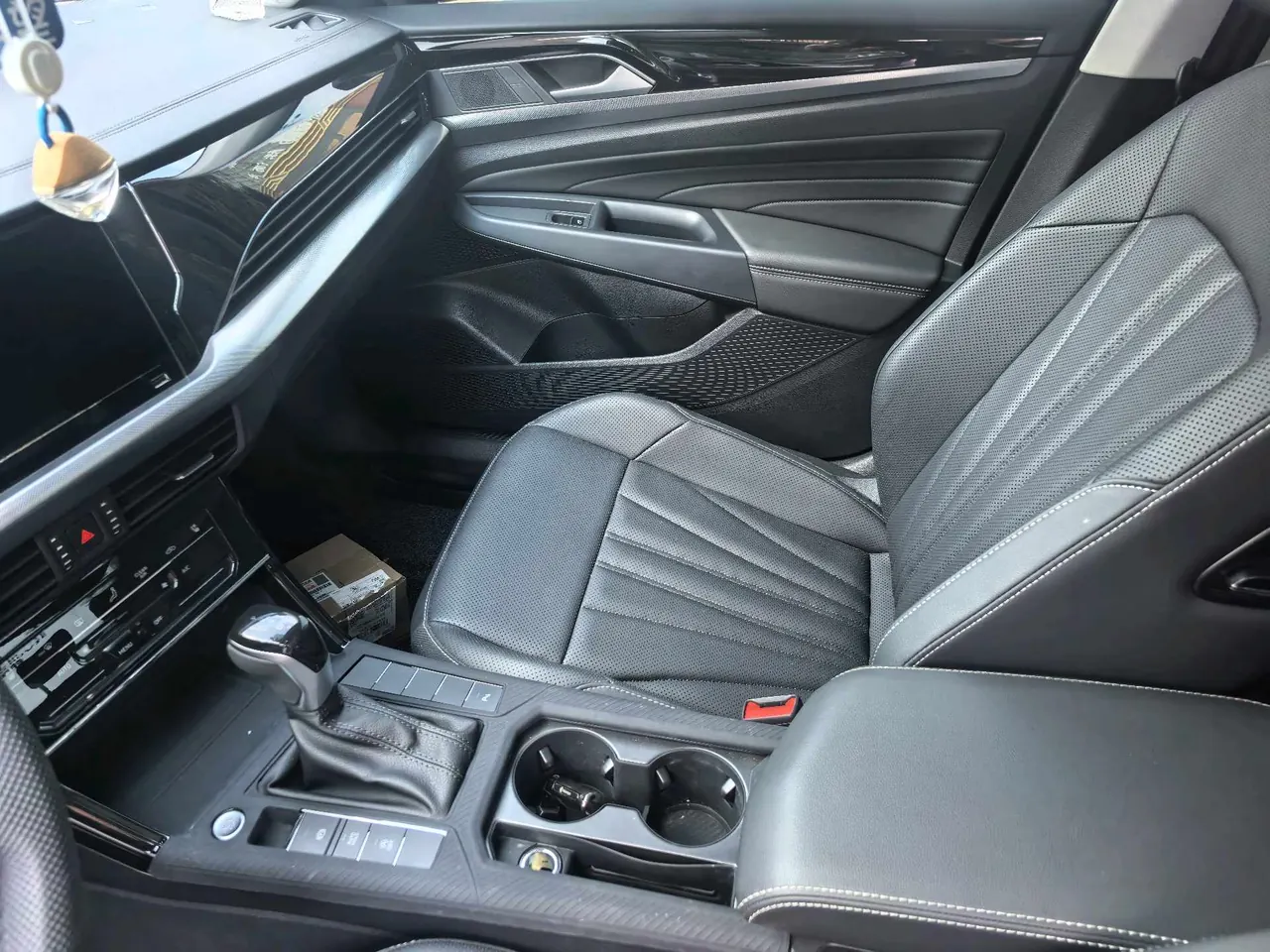 Volkswagen 2025 Passat 2.0TSI 380TSI Subut Longteng Edition Automatic Gear 8