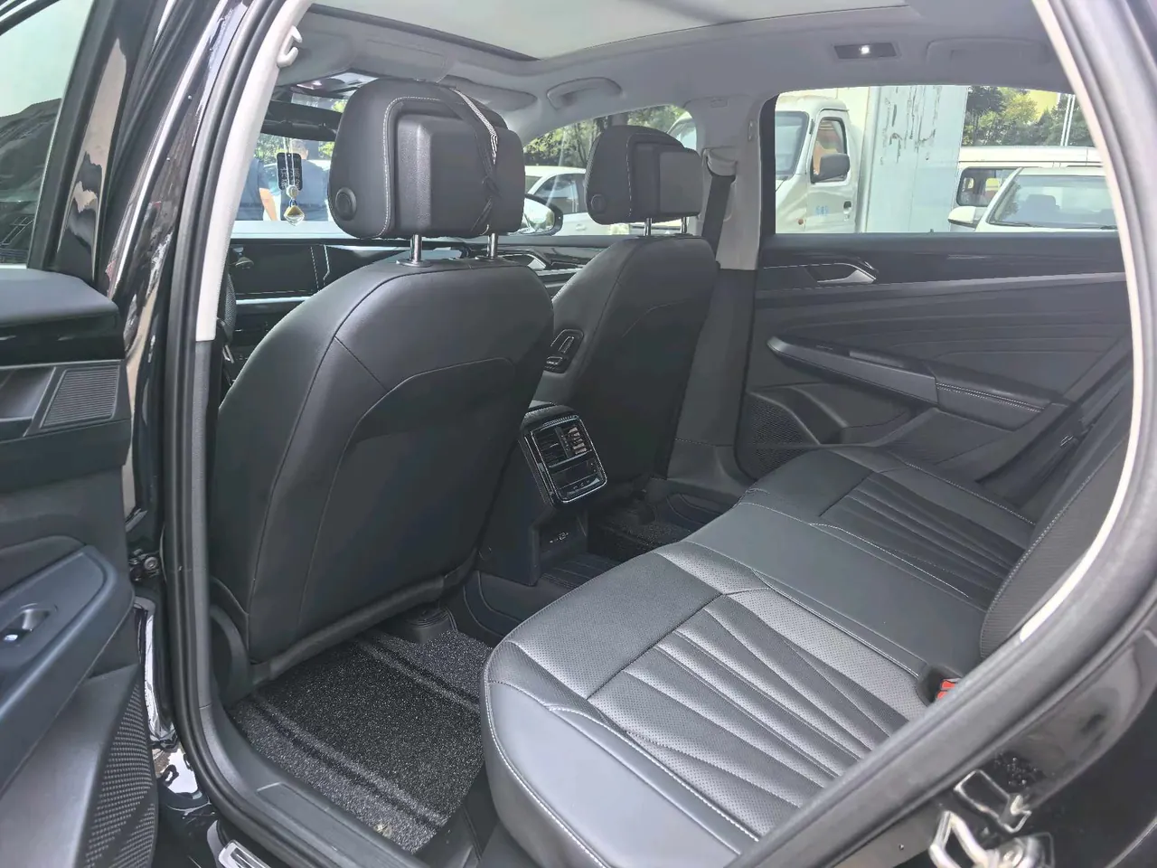 Volkswagen 2025 Passat 2.0TSI 380TSI Subut Longteng Edition Automatic Gear 9